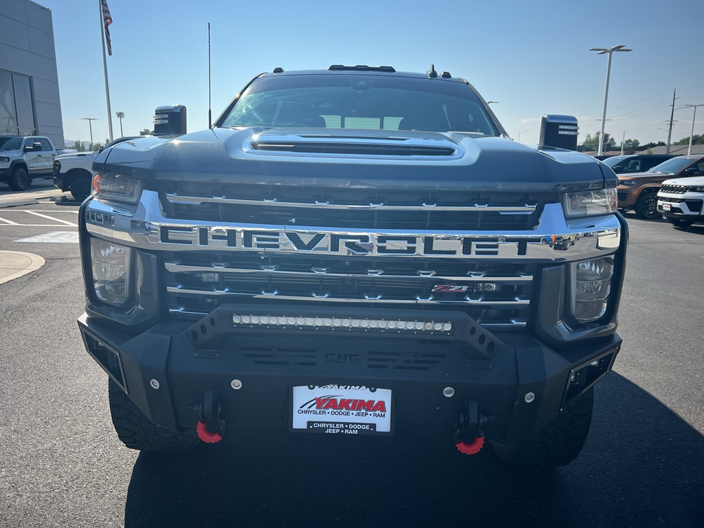 2020 Chevrolet Silverado 3500HD photo 3