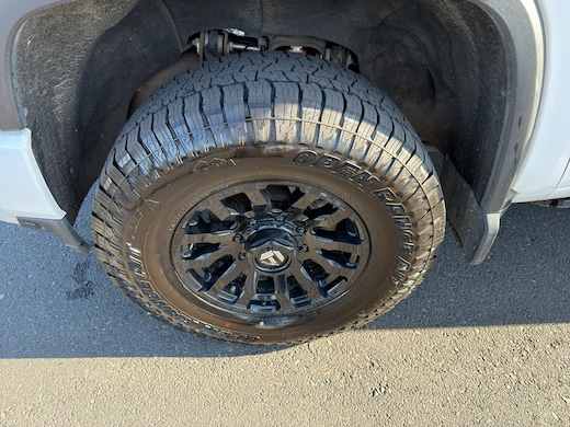 2023 Chevrolet Silverado 3500 HD photo 3