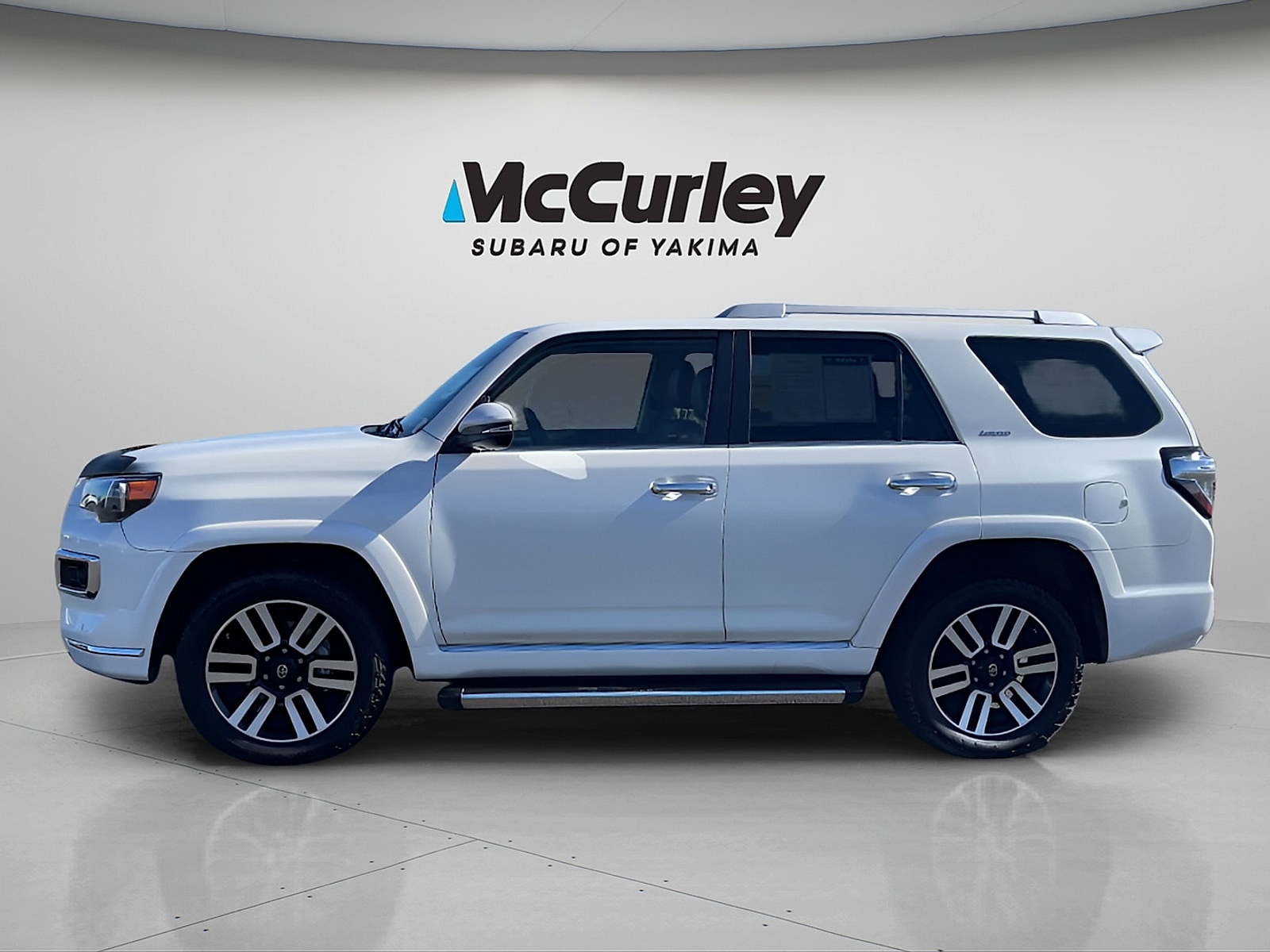 2020 Toyota 4Runner photo 3