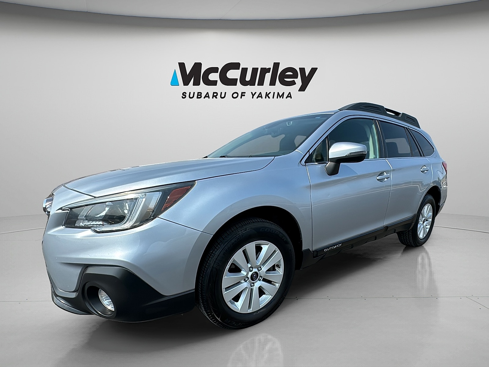 2018 Subaru Outback photo 2