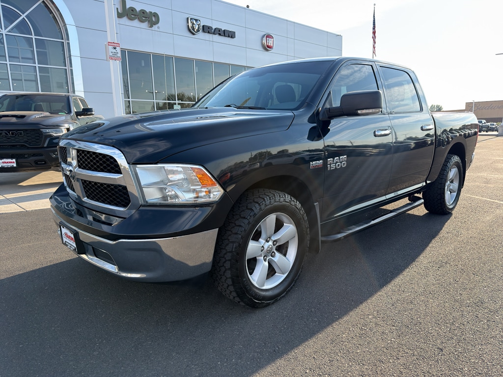 2016 Ram 1500 photo 2