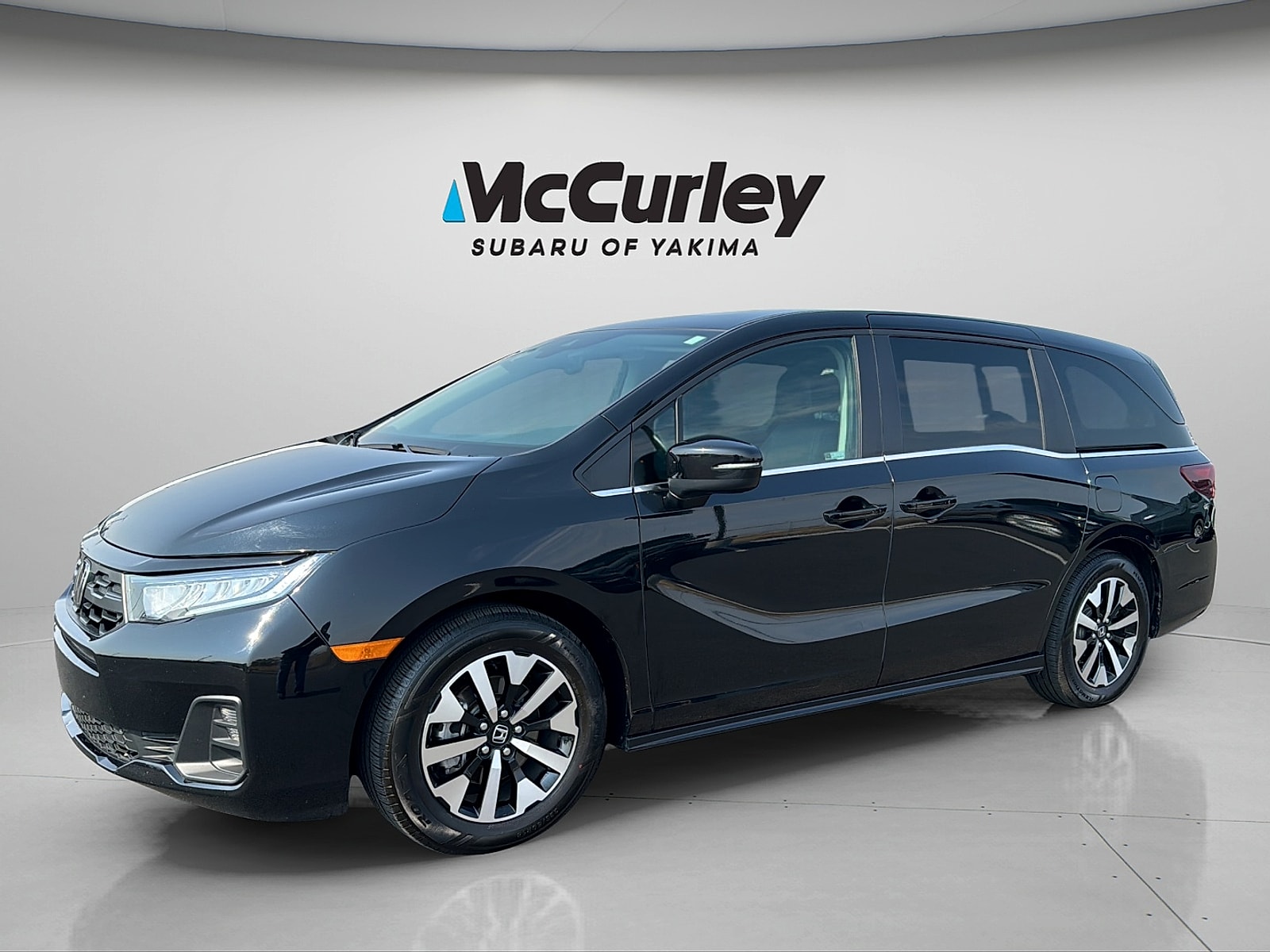 2025 Honda Odyssey photo 2