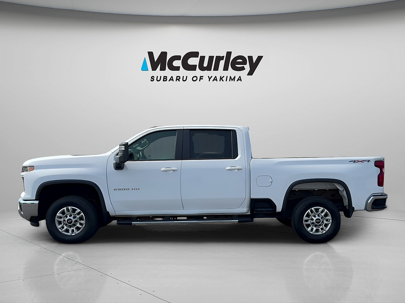 2026 Chevrolet Silverado 2500 HD photo 3