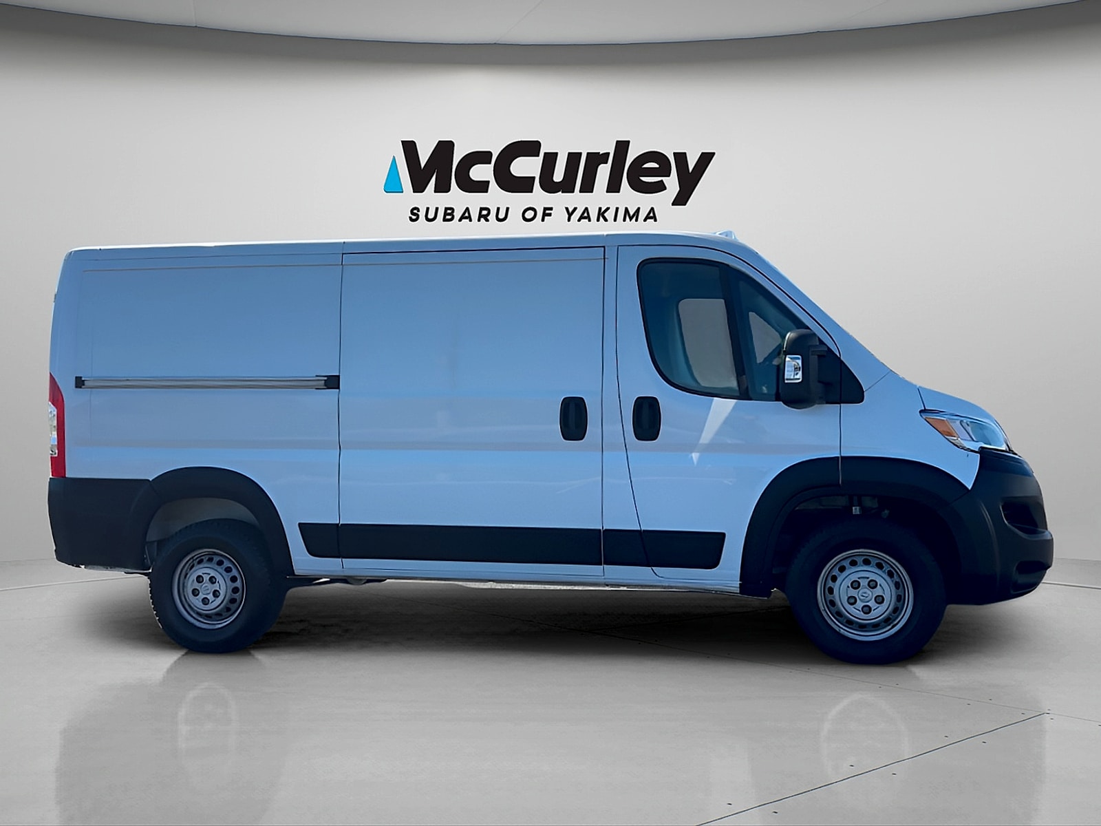 2025 Ram Promaster 2500 photo 3