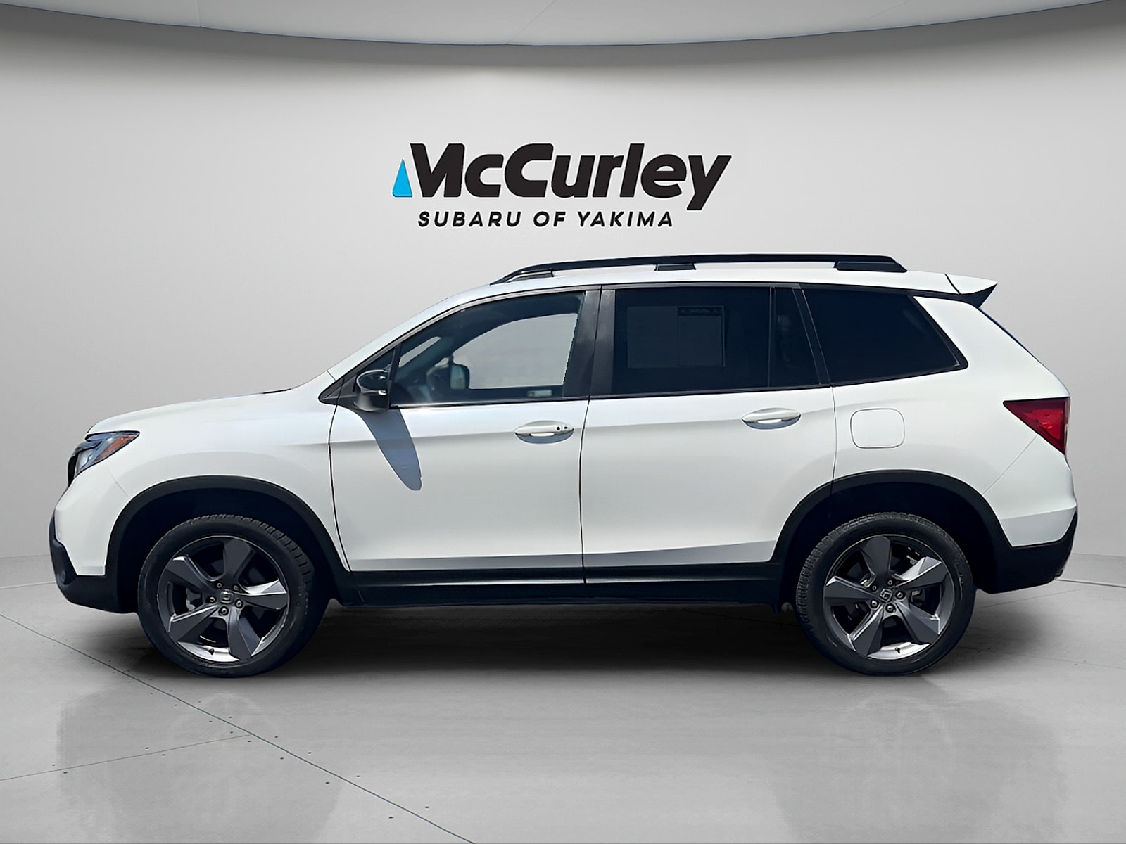 2019 Honda Passport photo 2