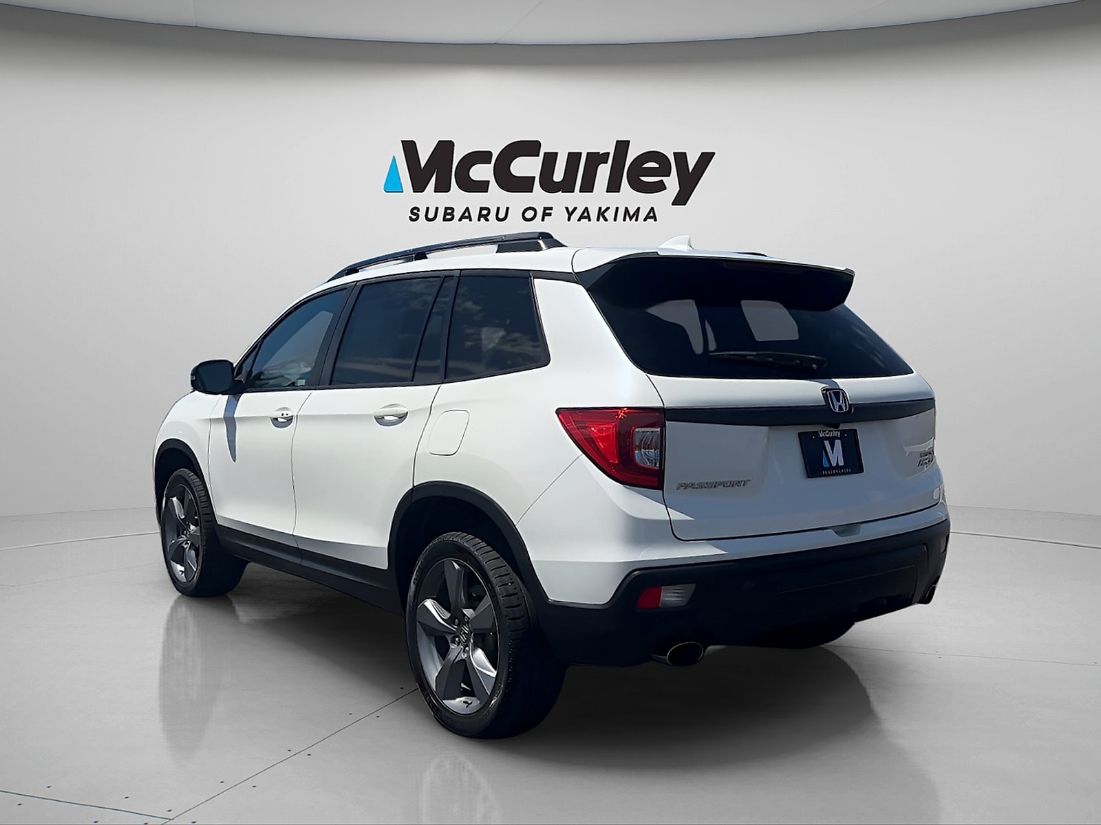 2019 Honda Passport photo 3