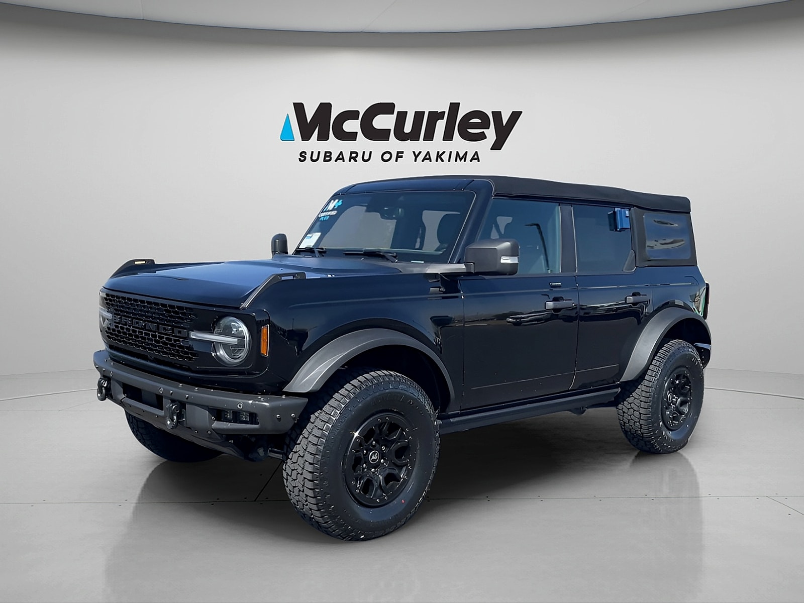 2022 Ford Bronco photo 2