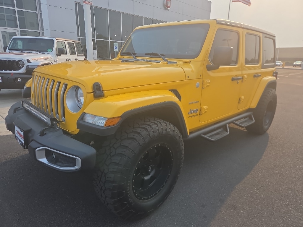 2020 Jeep Wrangler photo 2