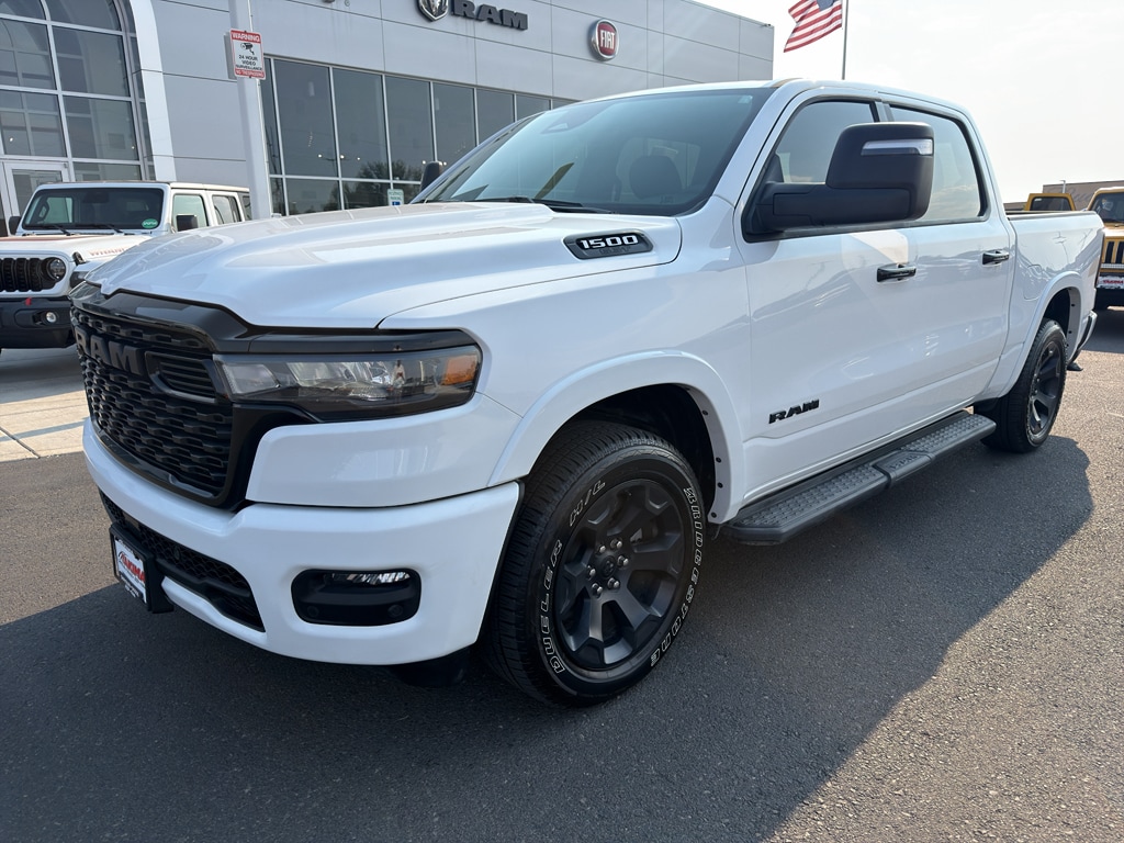 2025 Ram 1500 photo 3