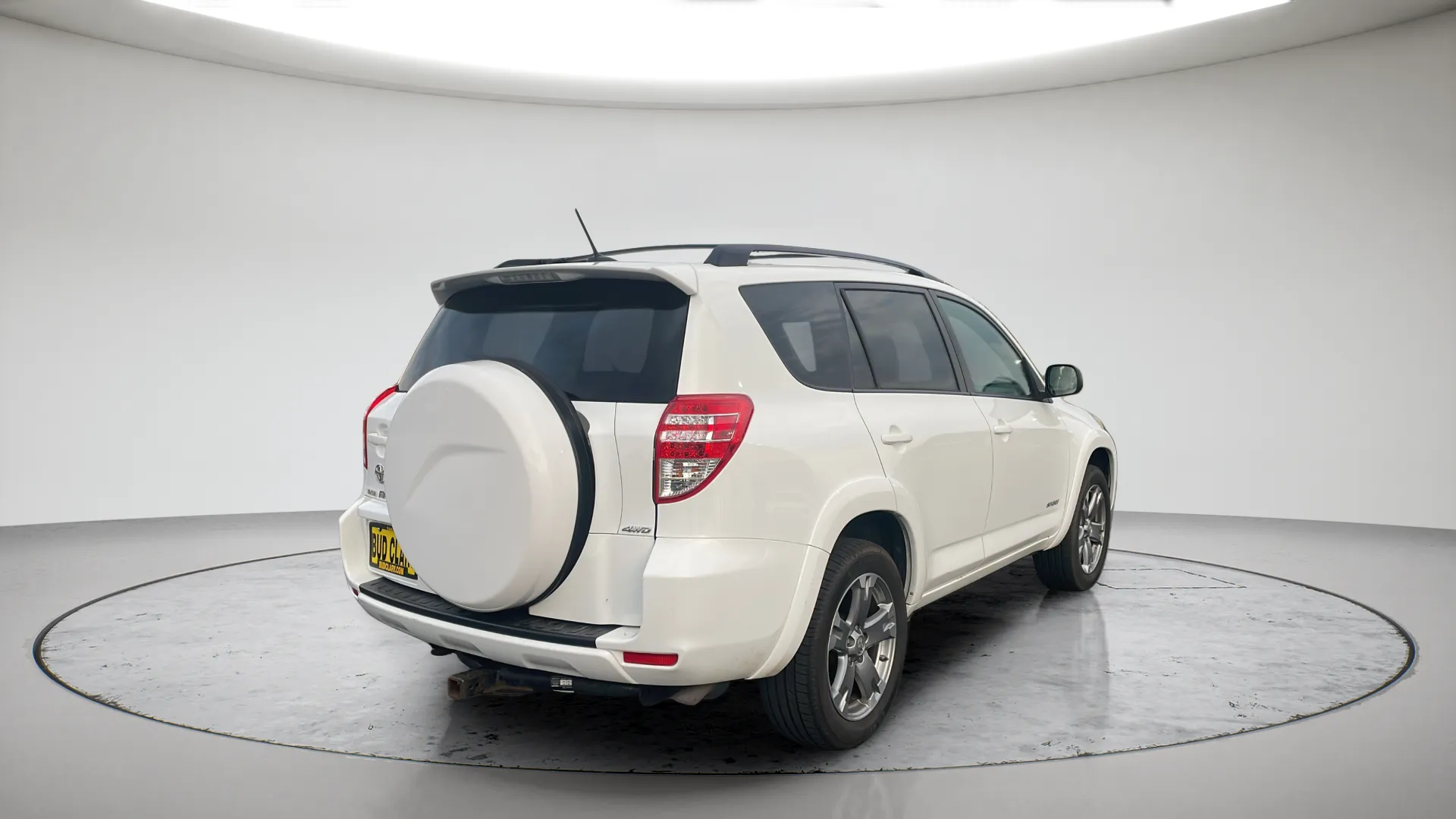 2010 Toyota RAV4 photo 3