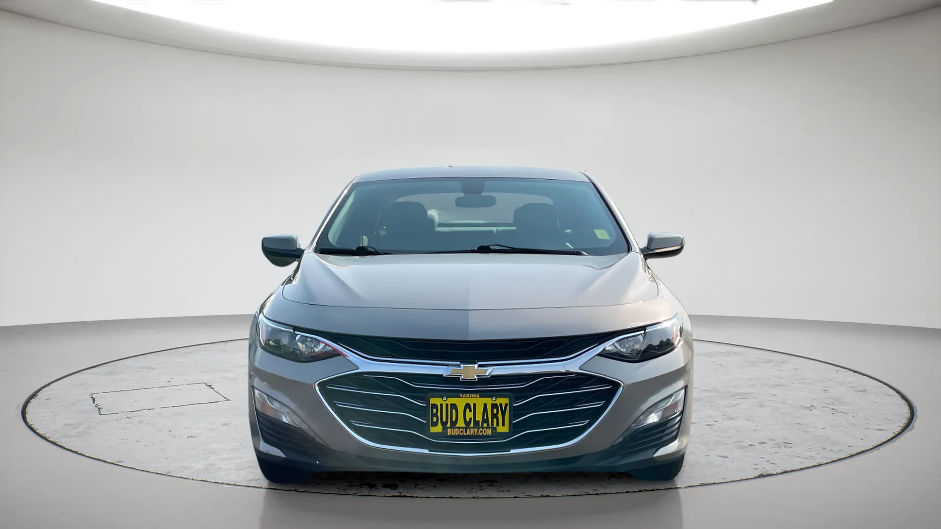 2022 Chevrolet Malibu photo 2