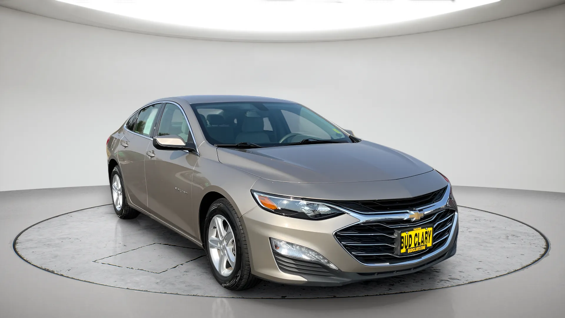 2022 Chevrolet Malibu photo 3