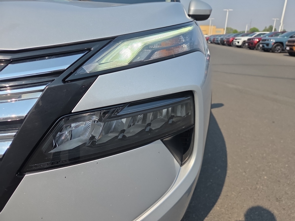 2024 Nissan Rogue photo 3