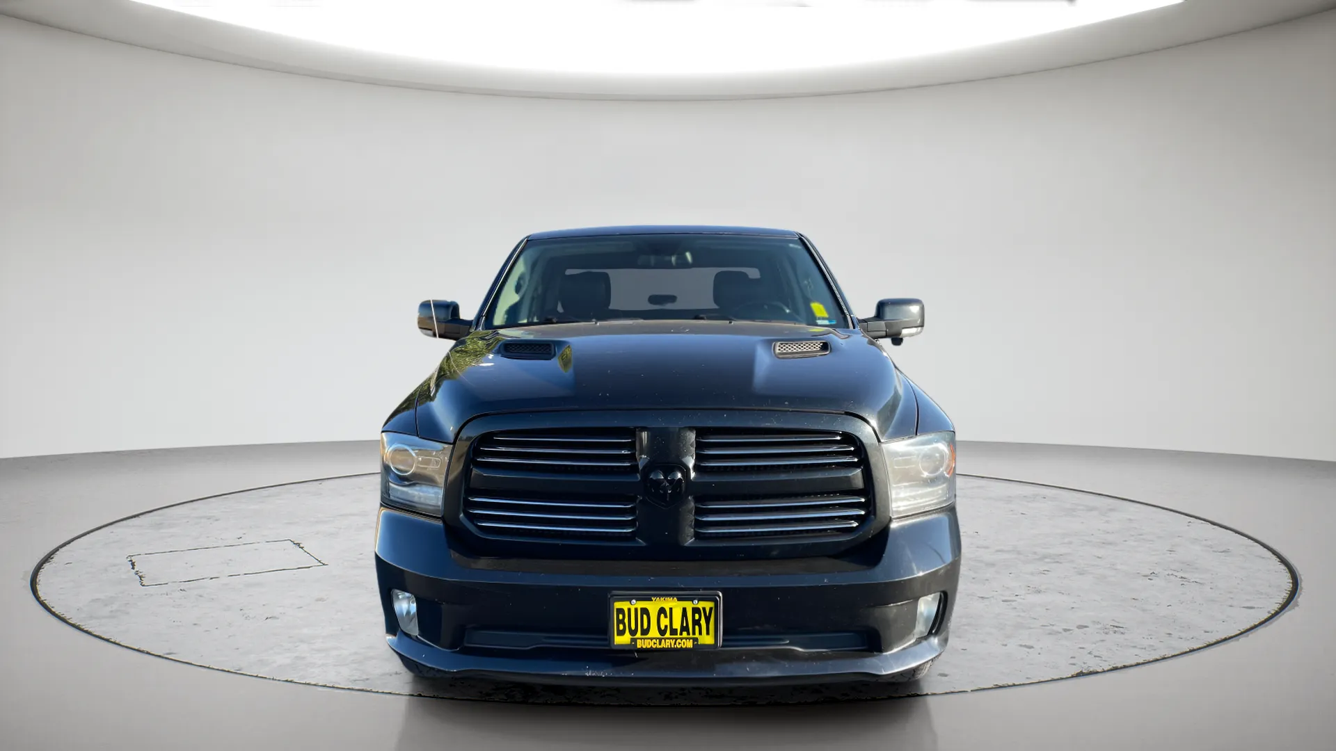 2016 Ram 1500 photo 2